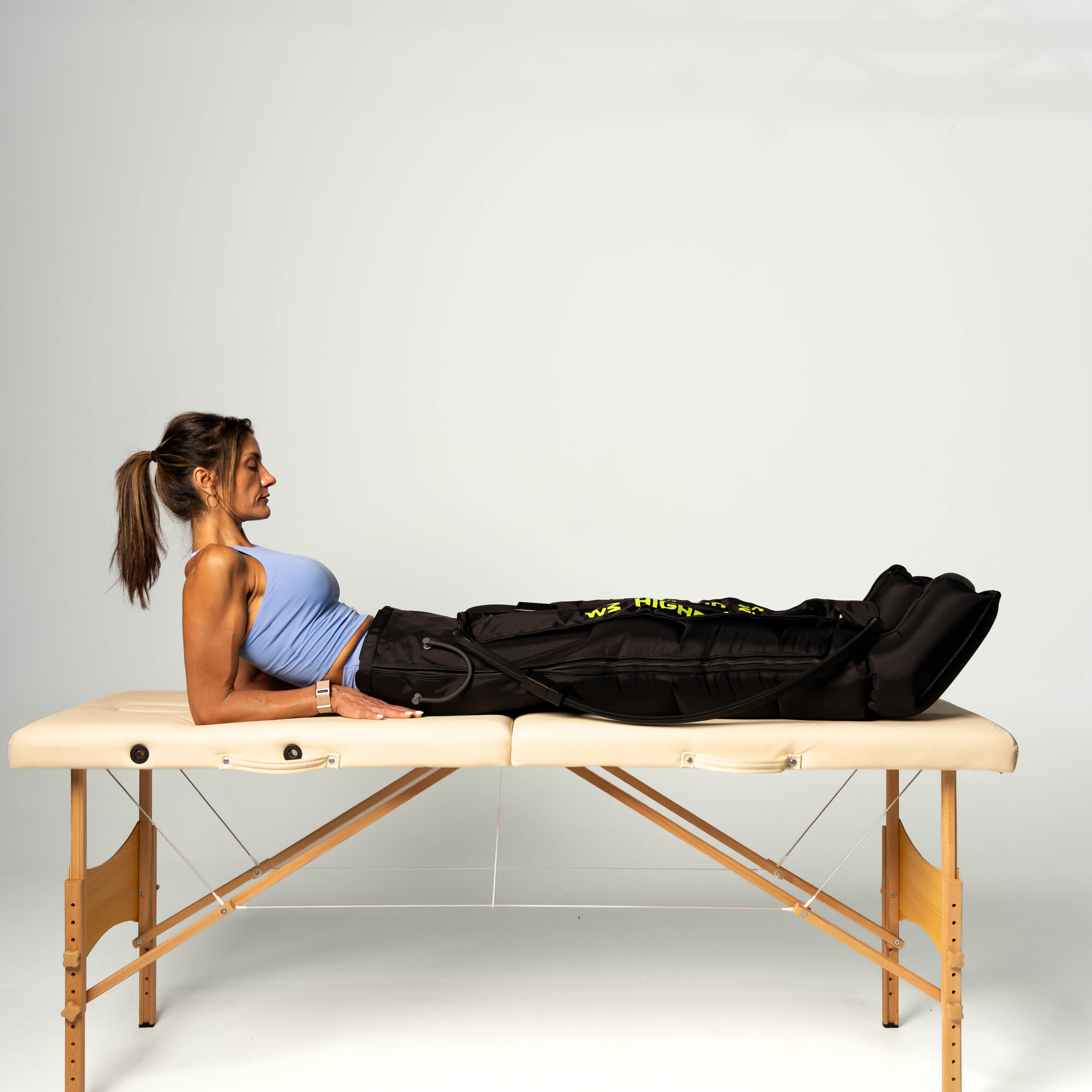 HIGHFLY PRO - BOTAS PRESOTERAPIA— 6 Cámaras y 260 mmHg