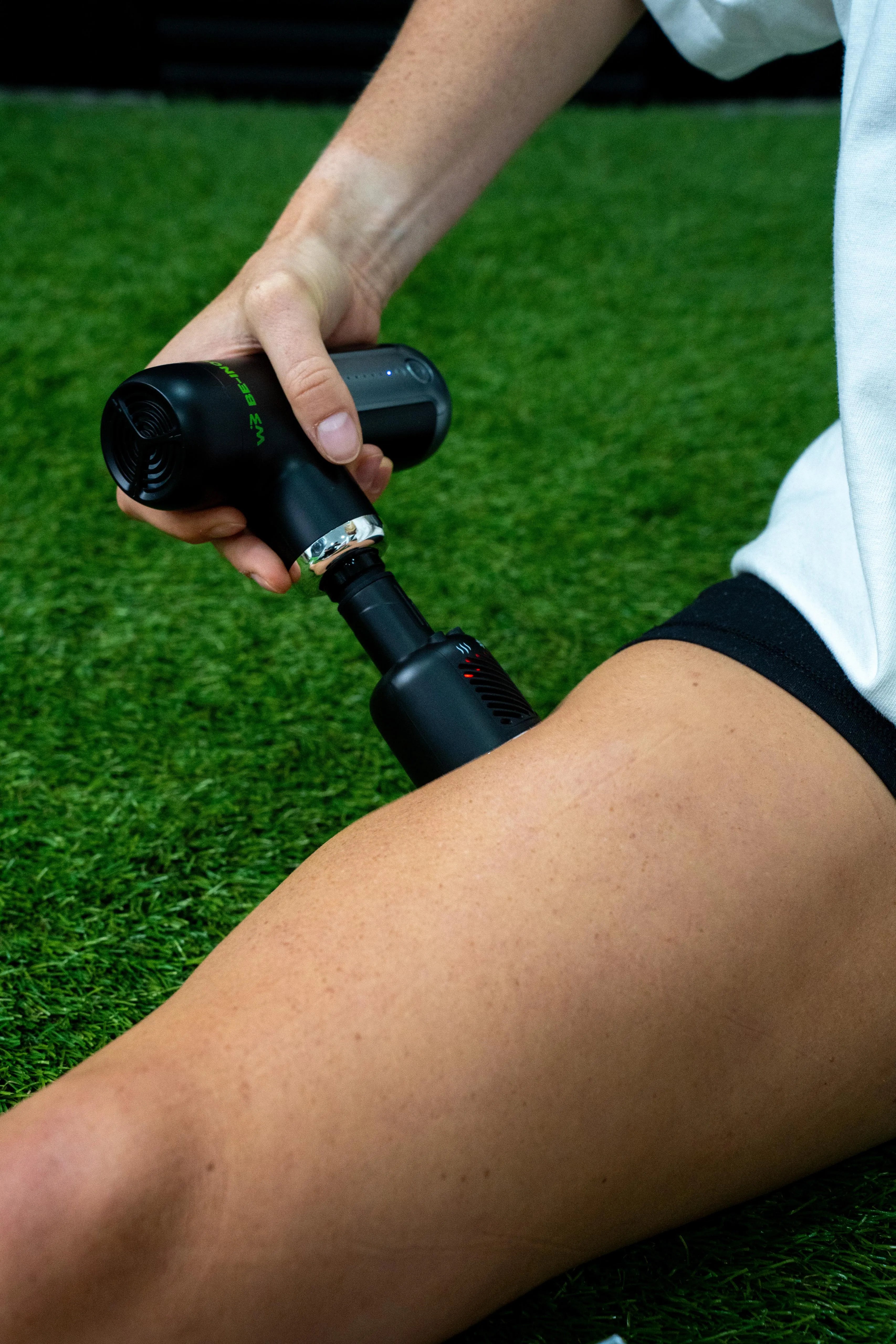 BE - IN 01 PISTOLA DE MASAJE