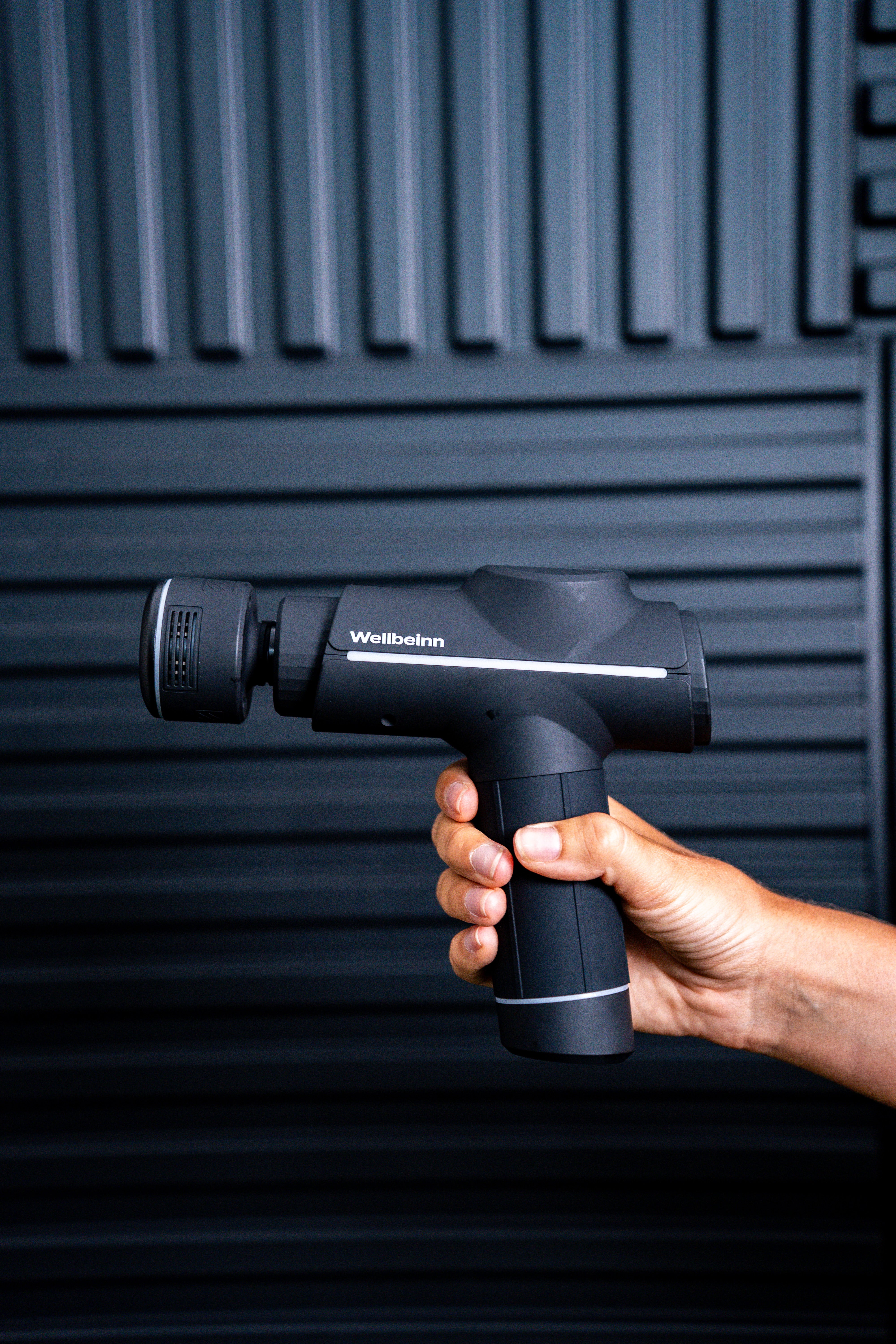 Pistola de Masaje Wellbeinn BE IN 02 | 3D Pro con Terapia de Frío y Calor